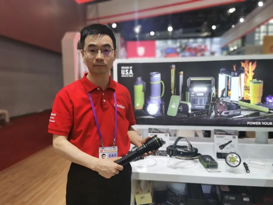 李锋手持公司旗下品牌手电筒