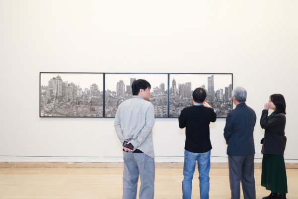 金多多配资 当代城市文化创新性表达 上海艺术家“笔墨构城”在京展出